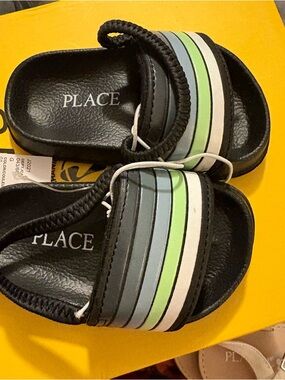 Kids Black Slide Sandals with Blue, Green and White Stripes   size 4